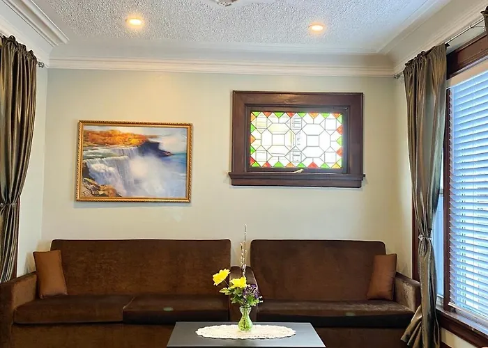 Cozy Suite-Walk To The Falls