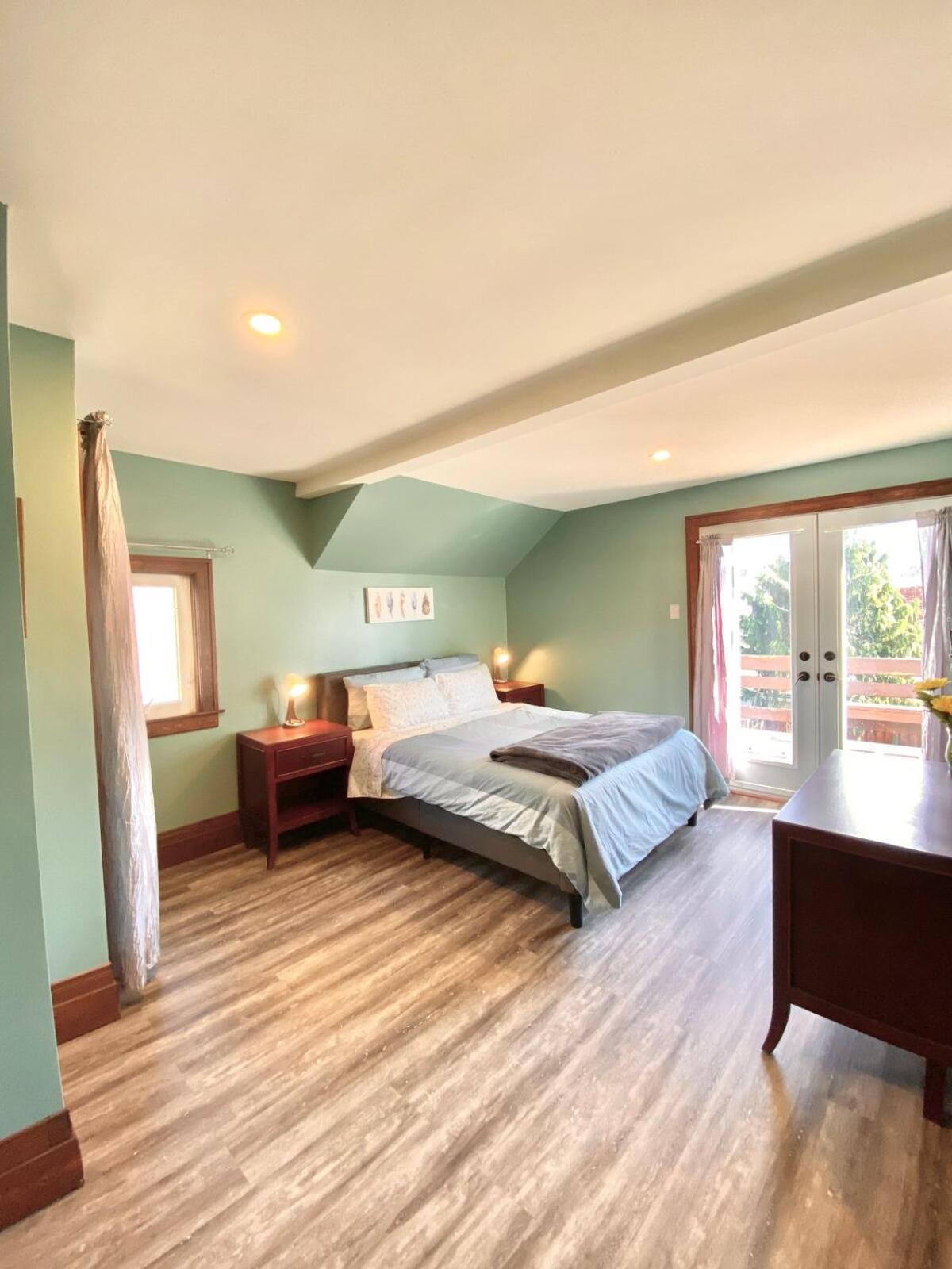 Cozy Suite-walk To The Falls Niagara Falls